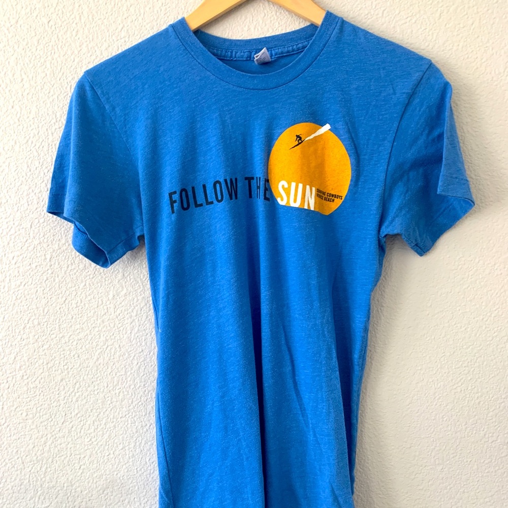 American Apparel surfer XS T shirt.. Follow the Sun